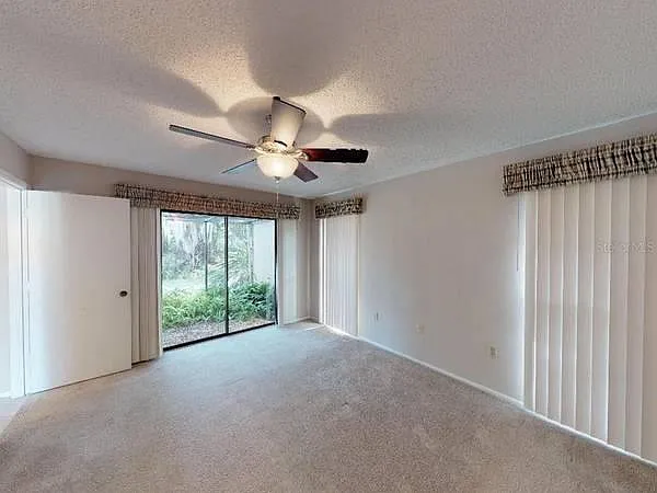 115 Mimosa Dr — Photo 18