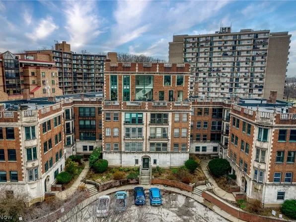 11428 Cedar Glen Pkwy #C2d2, Cleveland, OH 44106