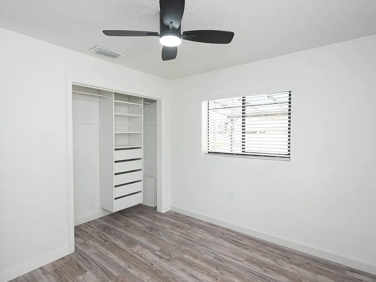 347 S Lakeside Dr — Photo 21