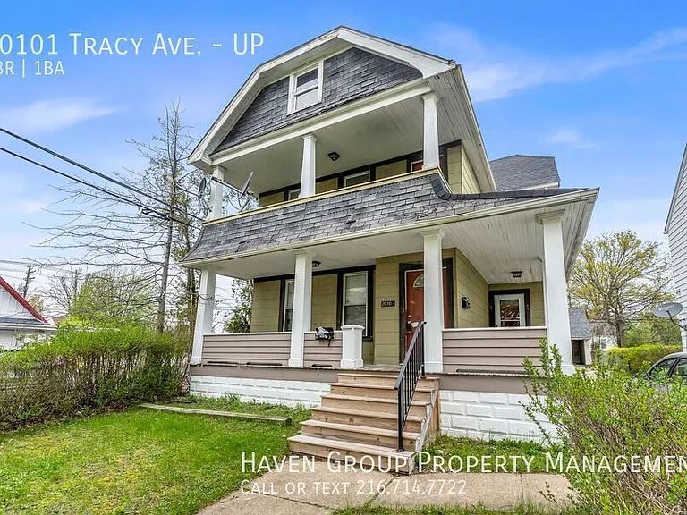 20101 Tracy Ave #UP — Photo 2