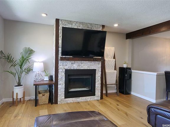 4th image of 1050 Grayson Cres