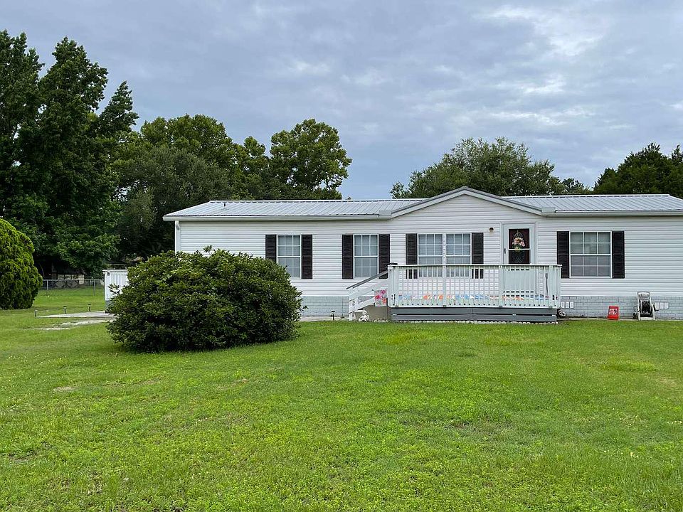 1st image of 225 SW Kaman Dr