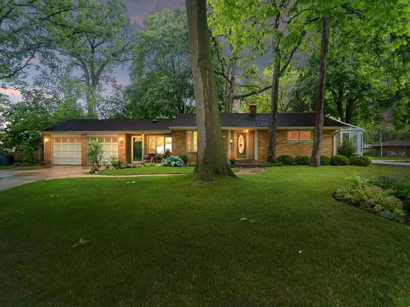2450 W Wingate AVENUE, Glendale, WI 53209