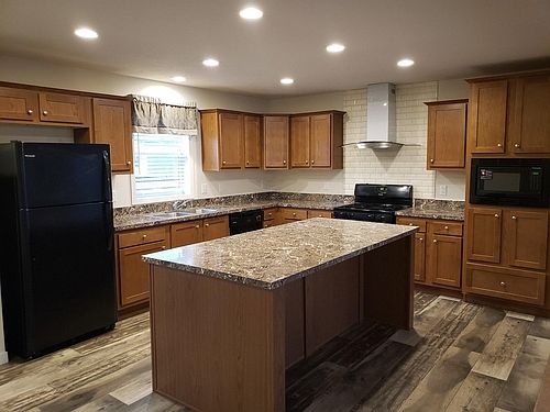 1st image of 9750 Aspen Ln