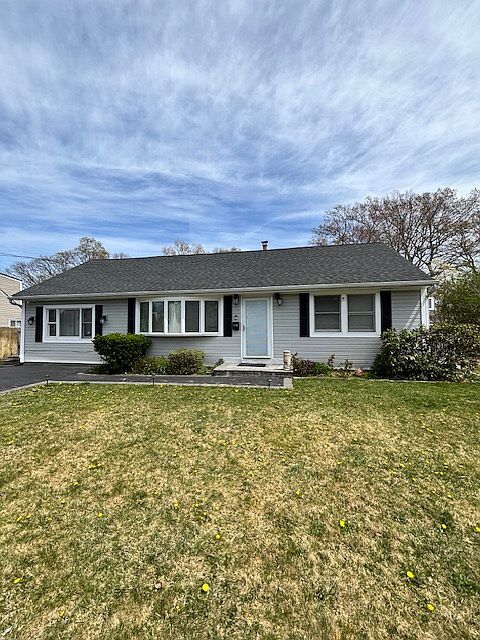1st image of 158 Noel Dr #1
