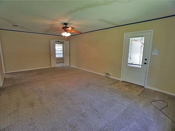 4th image of 440 N Collier St