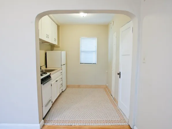 1 BD/1BA w Heat near Brady, 1665 N Humboldt Ave #2, Milwaukee, WI 53202