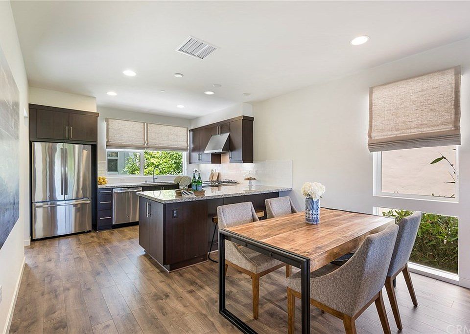 1st image of 1534 Greenwich Way