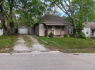 1242 S Harris Ave, Independence, MO 64052