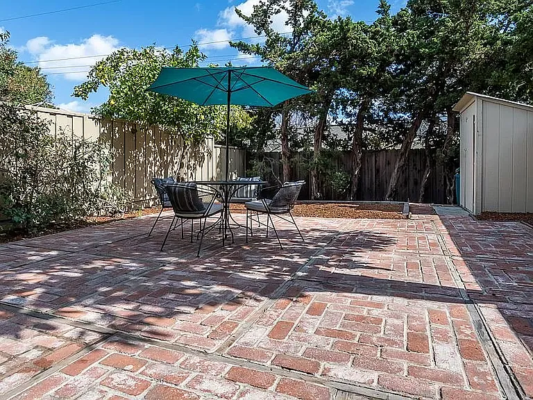 554 Greenmeadow Way — Photo 5