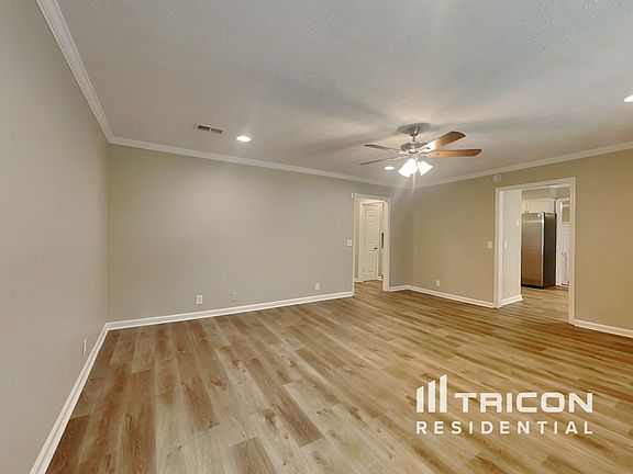 4th image of 100 Yorkside Pl