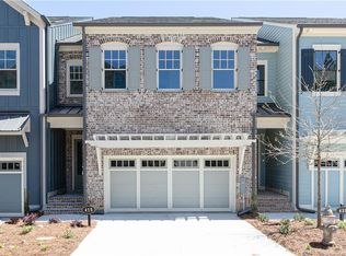445 Maplewood Dr #48, Roswell, GA 30075