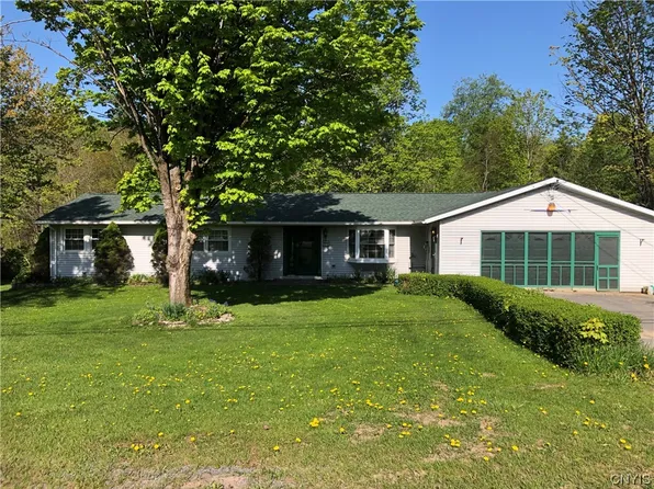 7541 Soule Rd, Rome, NY 13440