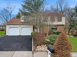 9 Churchill Rd, Edison, NJ 08820