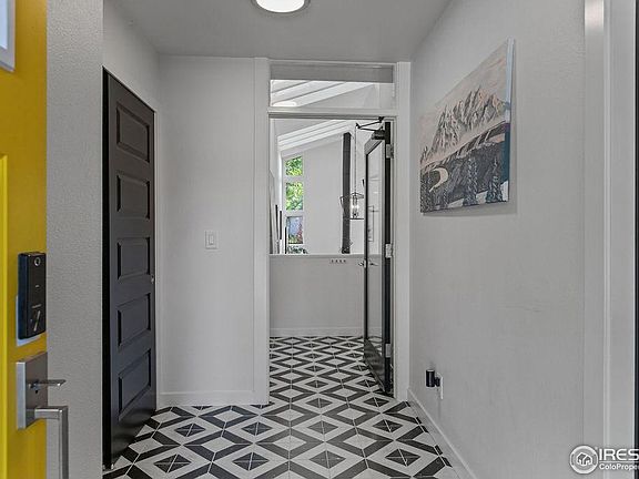 5th image of 2718 Dunbar Ave