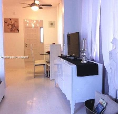 4th image of 761 Euclid Ave #15