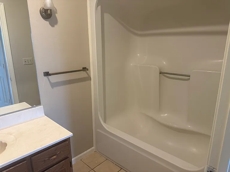 900 Winchester Dr #A-12 — Photo 12