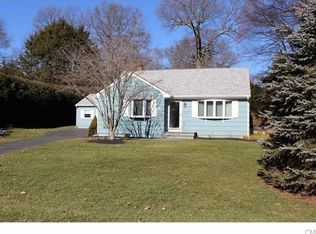 75 Plaskon Dr, Shelton, CT 06484