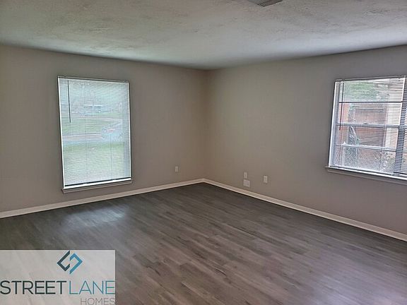 3rd image of 10107 Valley Lake Dr