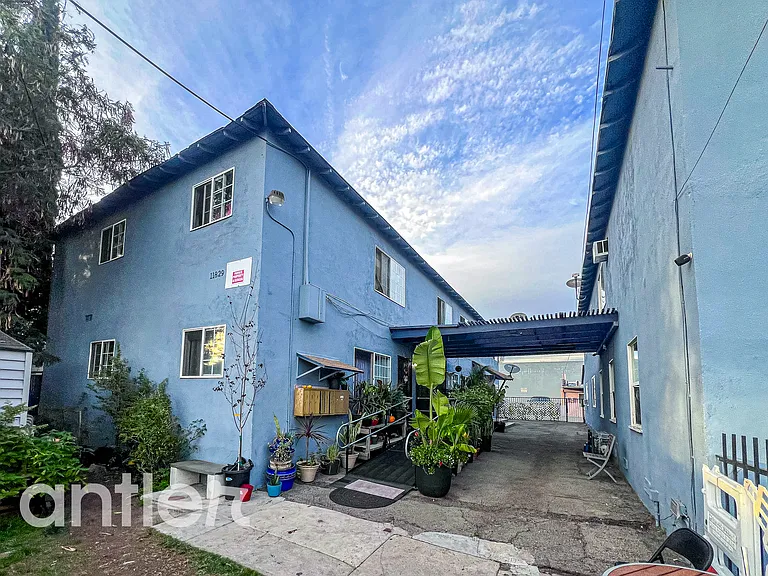 11829 Hart St #Y6 — Photo 13
