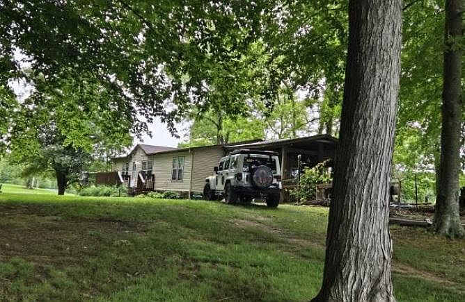 1st image of 3459 Devault Bridge Rd