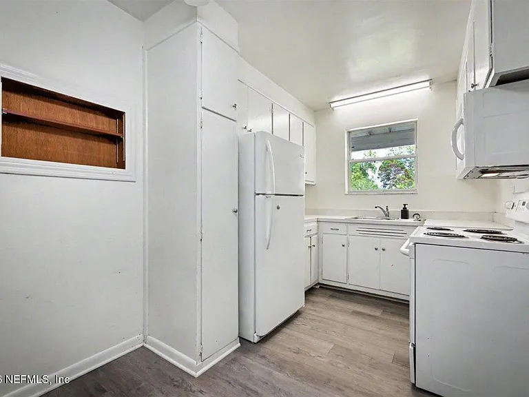 6216 Suwanee Rd — Photo 14