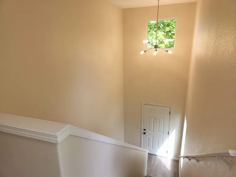 5223 NE Schoeler Cir — Photo 9
