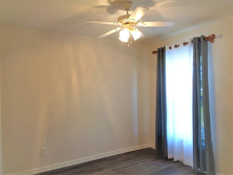 1636 Pointe West Way — Photo 26