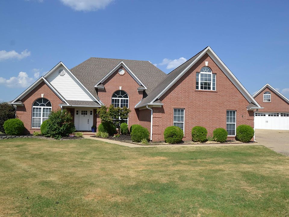 1st image of 2510 Brittany Ln