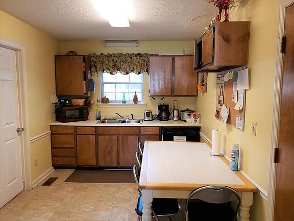 2440 Oakland Dr Nw Cleveland Tn 37311 Zillow