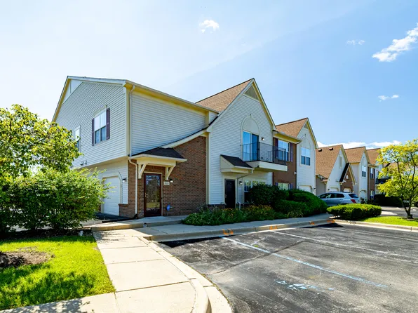 9621 Lakeside Dr, Ypsilanti, MI 48197