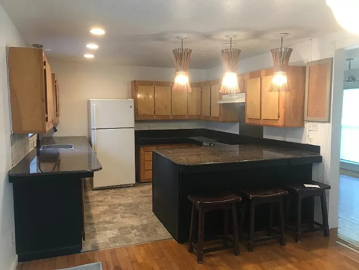 111 Lionel Ln #B — Photo 4
