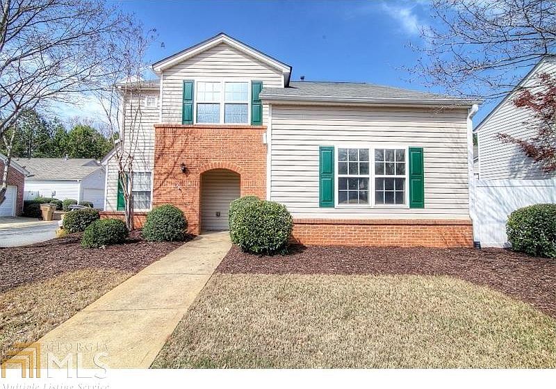 1st image of 421 W Oaks Trl