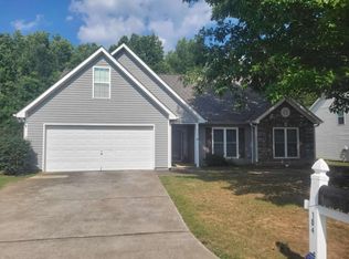 104 Vineyard Ridge Dr, Griffin, GA 30223