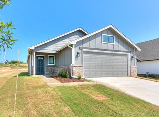 7301 E 89th Pl, Owasso, OK 74055