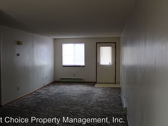 2nd image of 163 N Laguna St