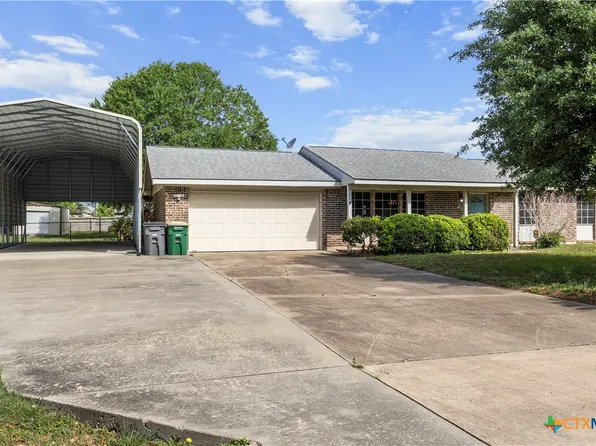 204 Berwick St, Victoria, TX 77904