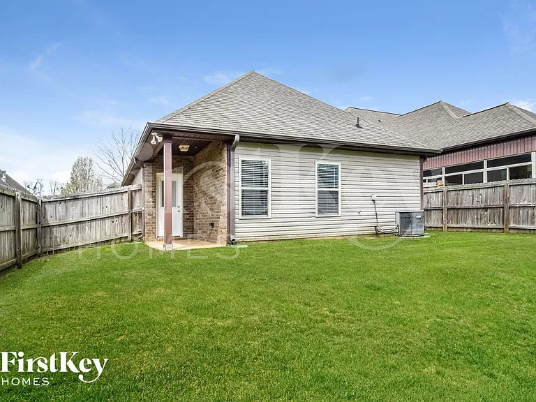8229 Owen Park Dr — Photo 15