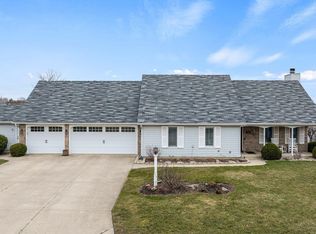 9608 W Cove Ct, Fort Wayne, IN 46804