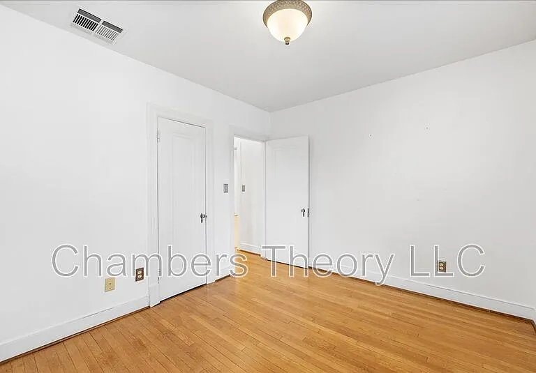 1105 20th St S — Photo 19