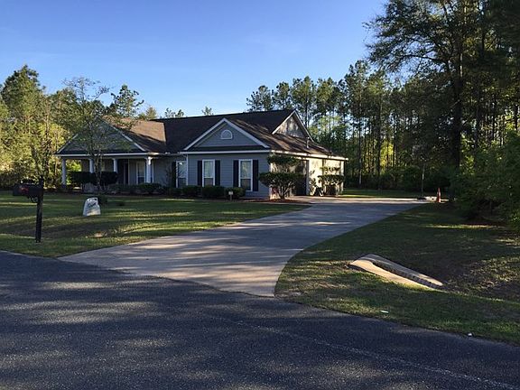 2nd image of 51 Carriage Dr