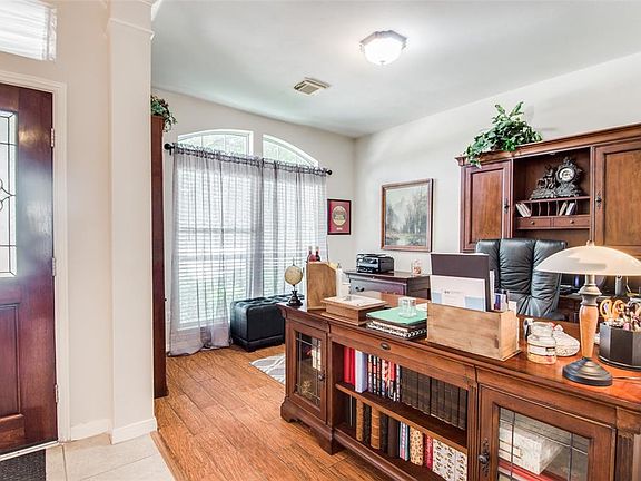 5th image of 16011 Maplewick Dr