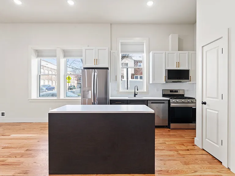 150 W Side Ave #1 — Photo 9