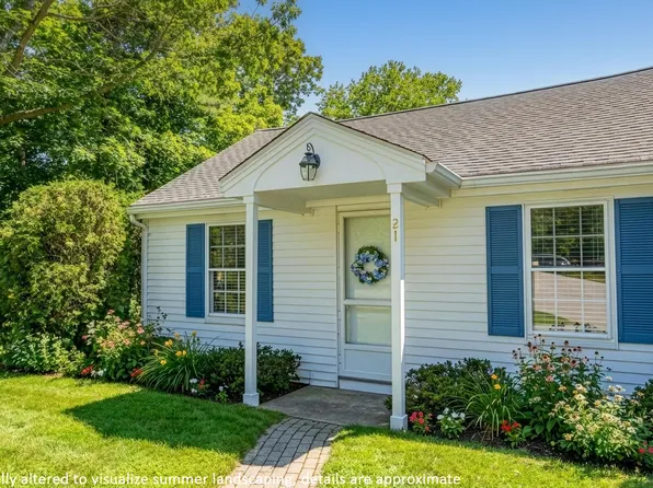 21 Nearmeadows Road, West Yarmouth, MA 02673