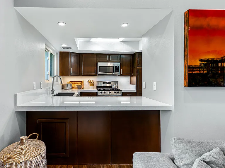 35 Mission Ct — Photo 15