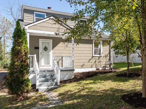 133 Monroe St, Radford, VA 24141