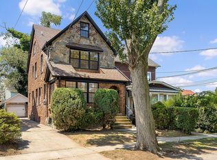 11006 209th Pl, Queens Village, NY 11429