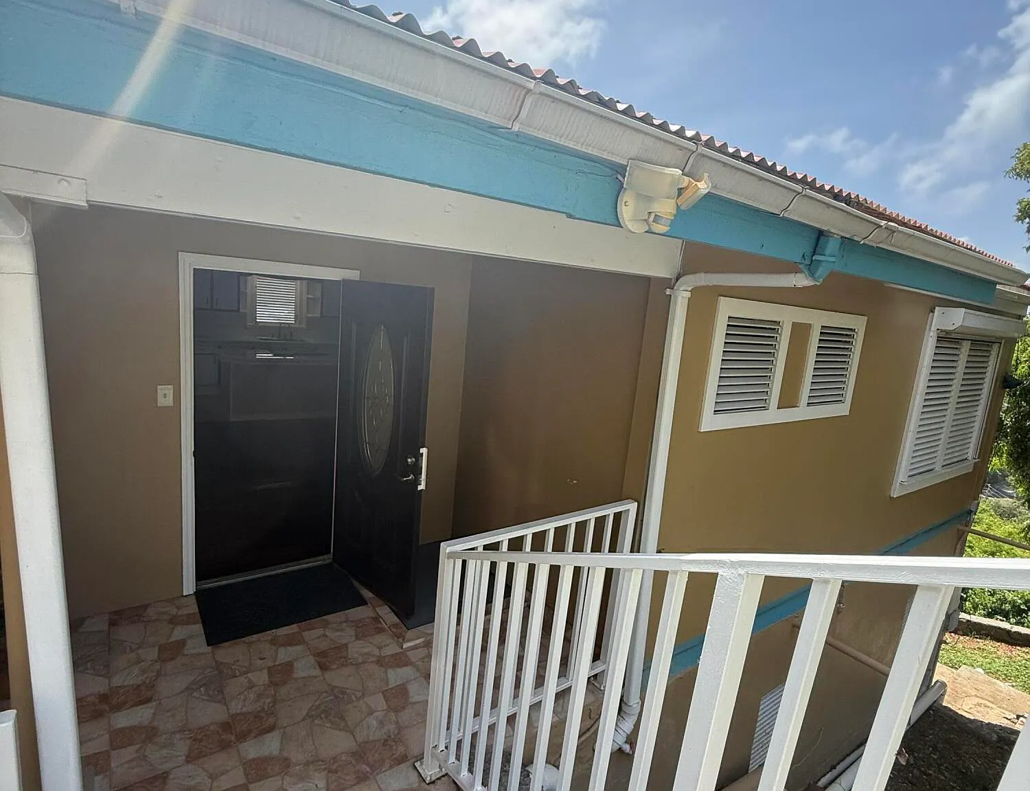 3 bed, $2,250 — Photo 4