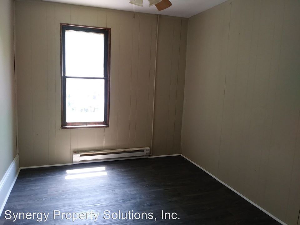 1st image of 164 Glessner Ave #166