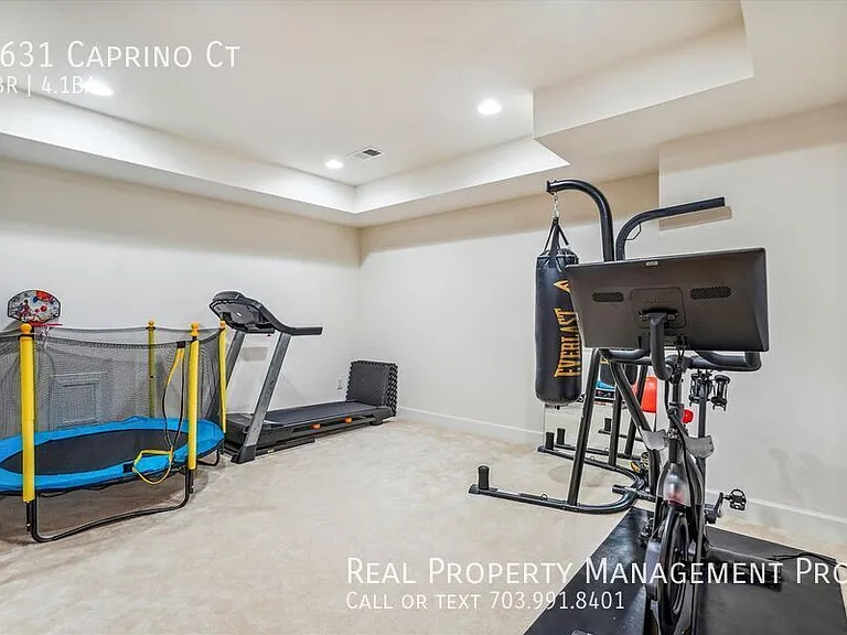 4631 Caprino Ct — Photo 38